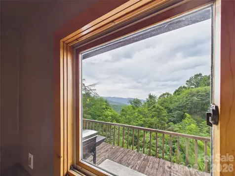 7904 Pinnacle Wind Lane Lenoir NC 28645