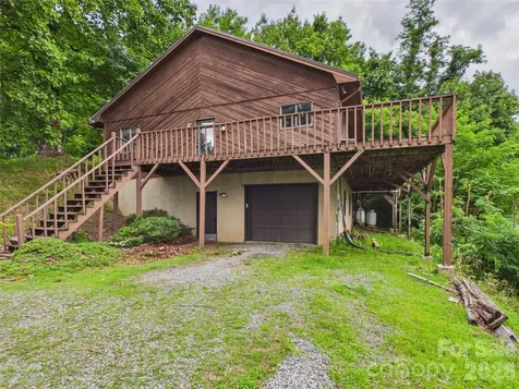7904 Pinnacle Wind Lane Lenoir NC 28645