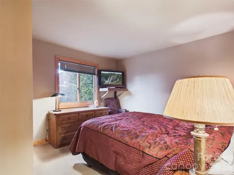 7904 Pinnacle Wind Lane Lenoir NC 28645