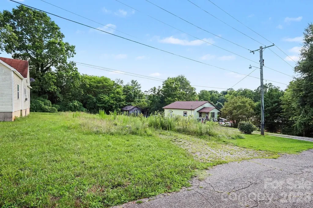 207 Mill Street Morganton NC 28655