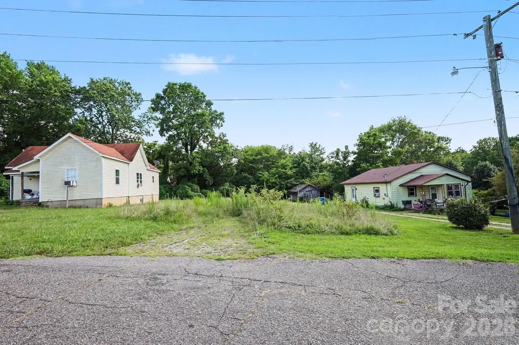 207 Mill Street Morganton NC 28655