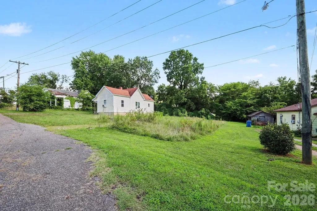 207 Mill Street Morganton NC 28655