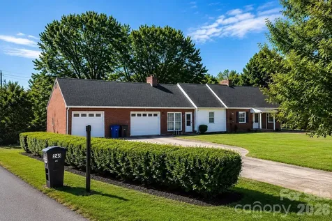 246 Robbins Road Winston Salem NC 27107