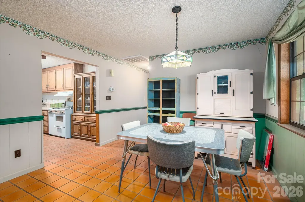 3323 Sadler Road Alexis NC 28006