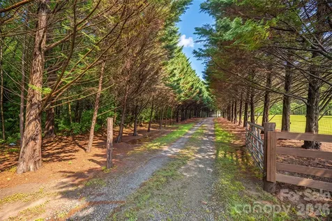 3323 Sadler Road Alexis NC 28006