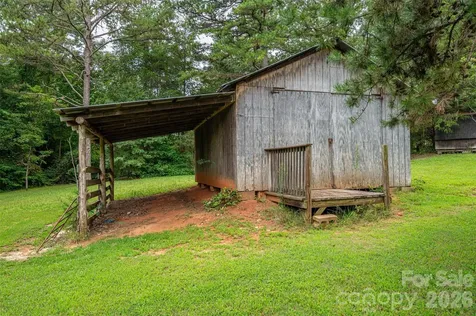 3323 Sadler Road Alexis NC 28006