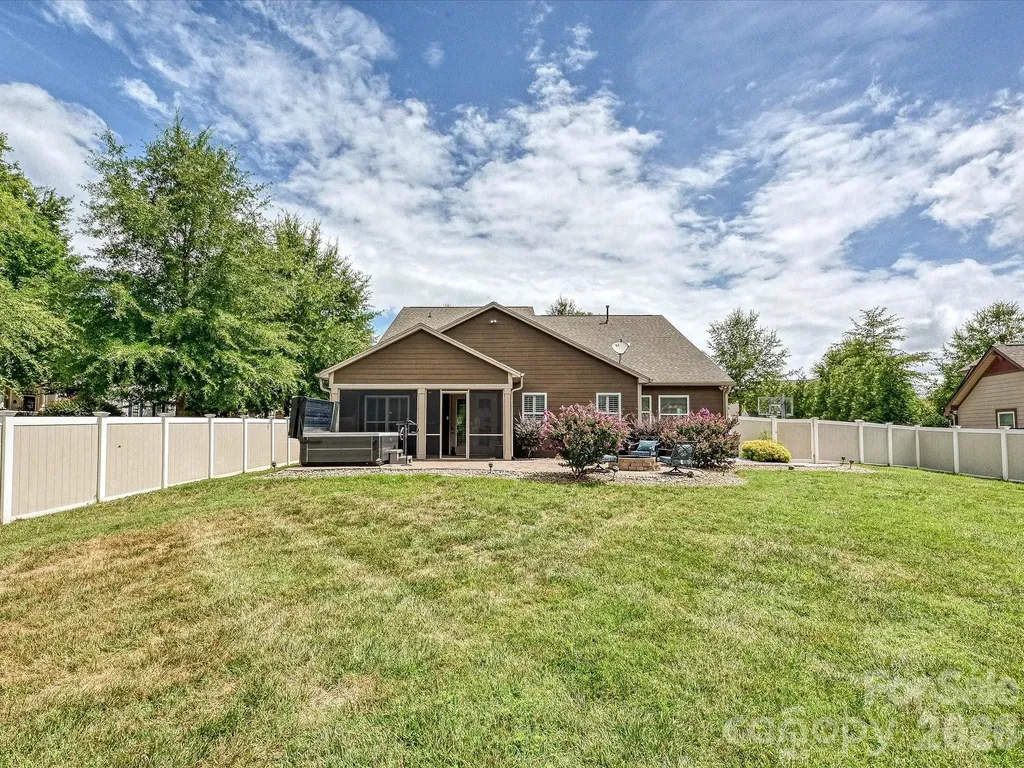 12902 Blakemore Avenue Huntersville NC 28078