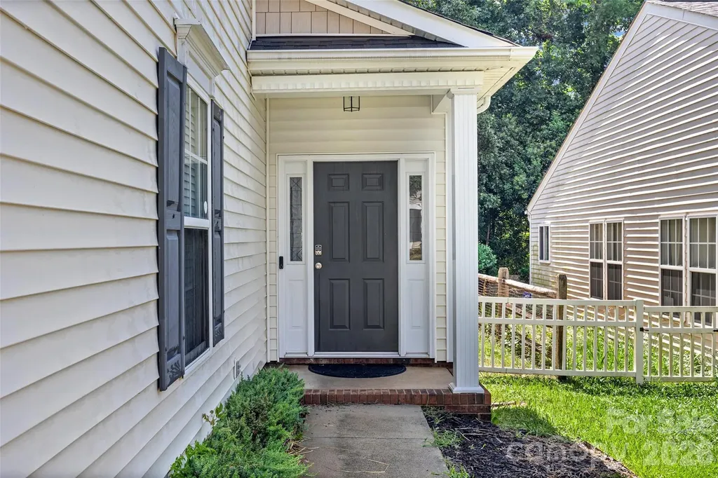 5219 Silabert Avenue Charlotte NC 28205