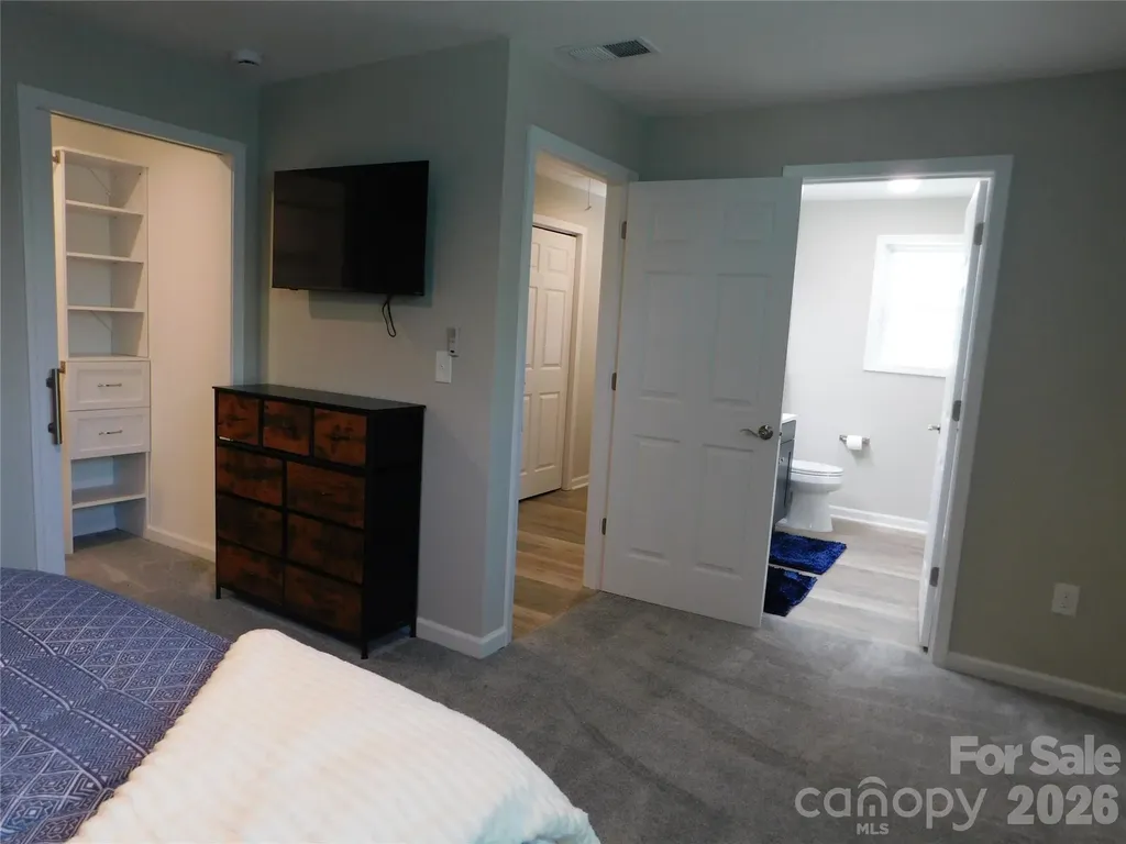 109 W Poplar Street W Stanley NC 28164