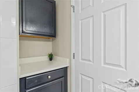 109 W Poplar Street W Stanley NC 28164