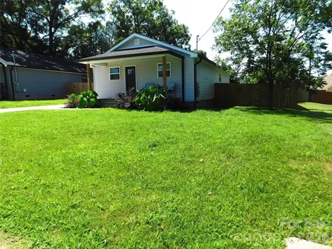 109 W Poplar Street W Stanley NC 28164