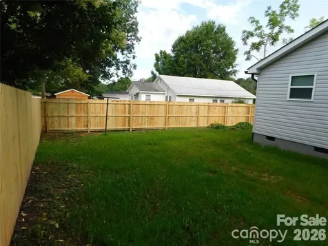 109 W Poplar Street W Stanley NC 28164