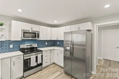 109 W Poplar Street W Stanley NC 28164