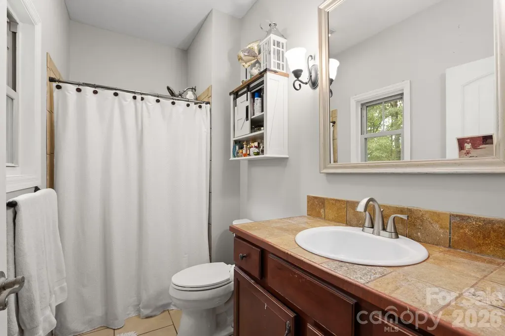 34 Grandview Court Asheville NC 28806