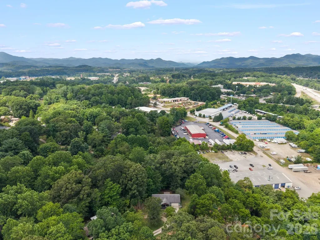34 Grandview Court Asheville NC 28806
