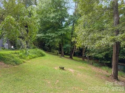 34 Grandview Court Asheville NC 28806
