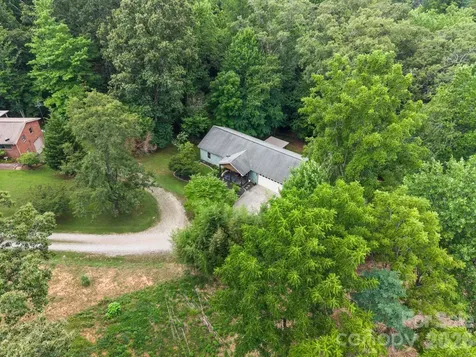 34 Grandview Court Asheville NC 28806