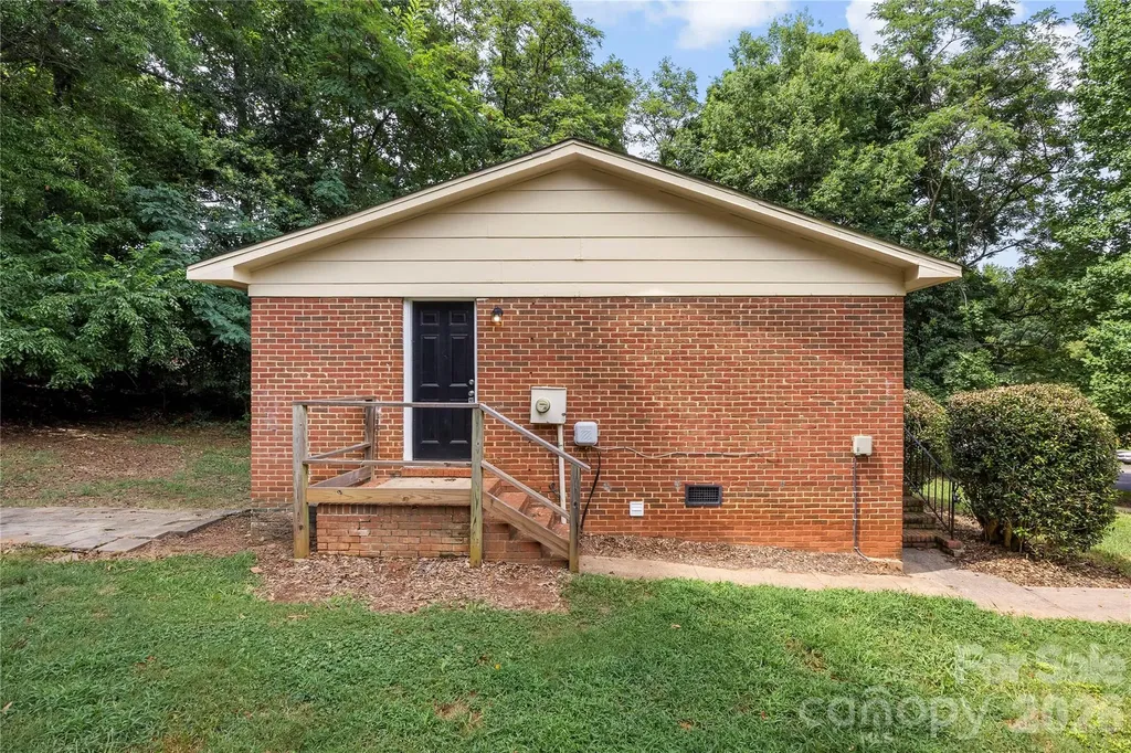 9408 Spruce Pine Place Charlotte NC 28210