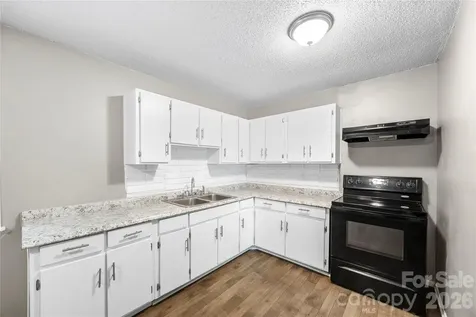 9408 Spruce Pine Place Charlotte NC 28210