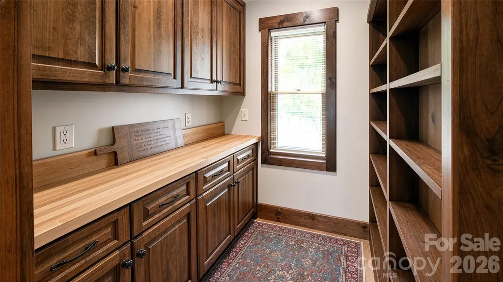111 Lookout Point Nebo NC 28761