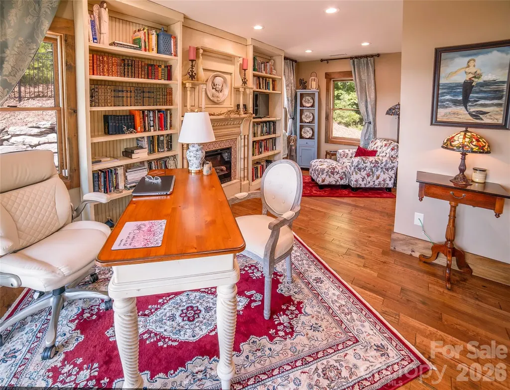 111 Lookout Point Nebo NC 28761