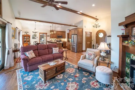 111 Lookout Point Nebo NC 28761