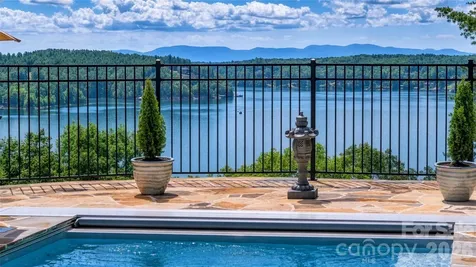 111 Lookout Point Nebo NC 28761