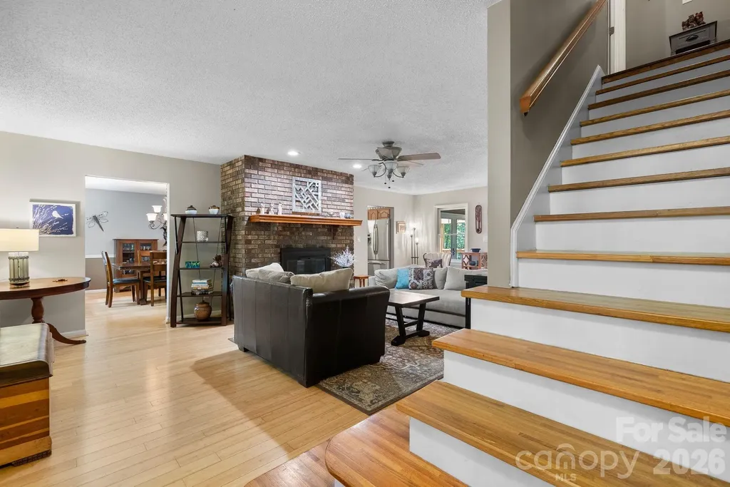 15 Forest Ridge Lane Weaverville NC 28787
