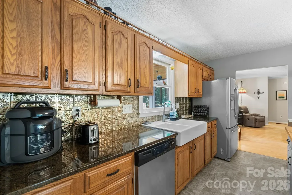 15 Forest Ridge Lane Weaverville NC 28787