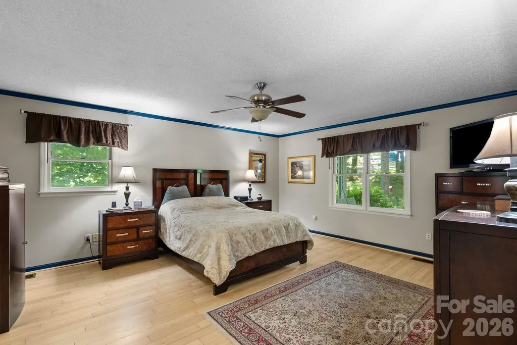 15 Forest Ridge Lane Weaverville NC 28787