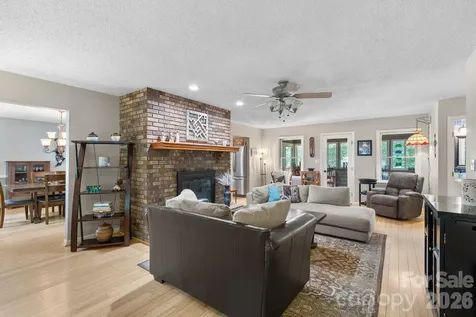 15 Forest Ridge Lane Weaverville NC 28787