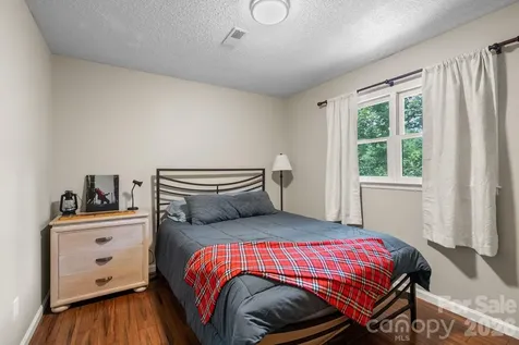 15 Forest Ridge Lane Weaverville NC 28787