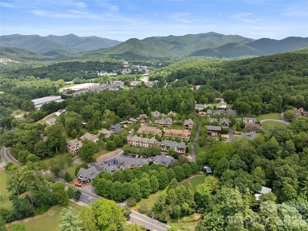 38 Cheshire Drive Black Mountain NC 28711