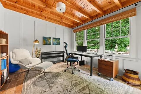38 Cheshire Drive Black Mountain NC 28711