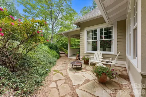 38 Cheshire Drive Black Mountain NC 28711