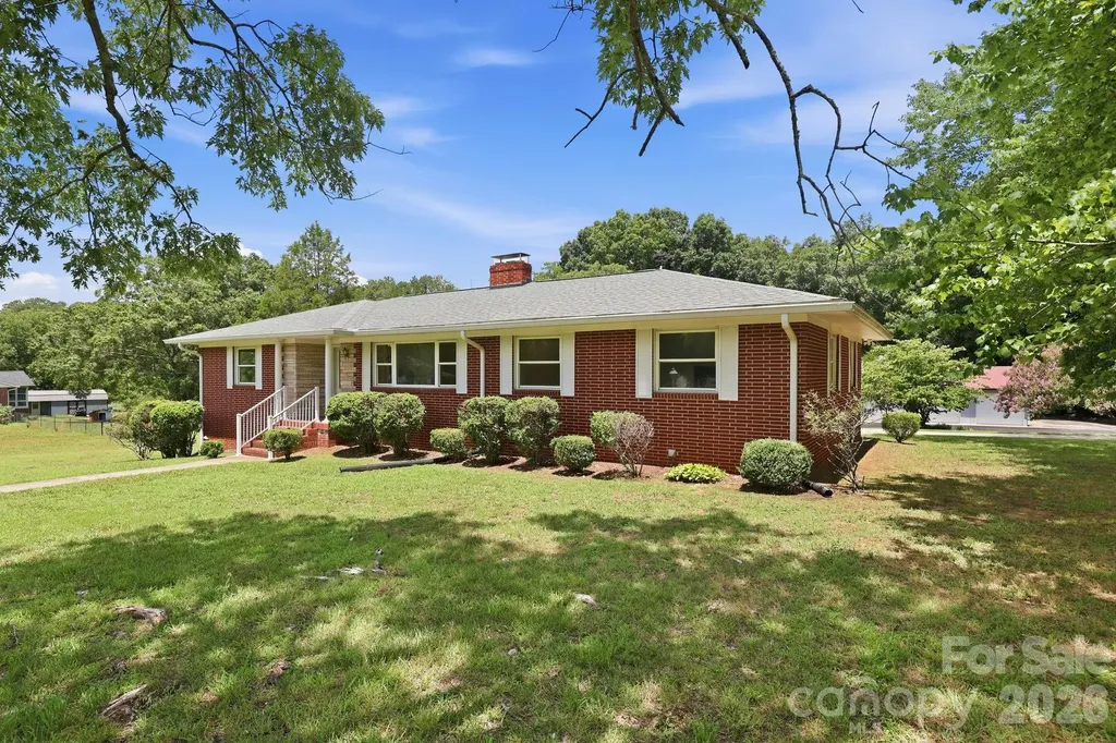 811 E 22nd Street Kannapolis NC 28083