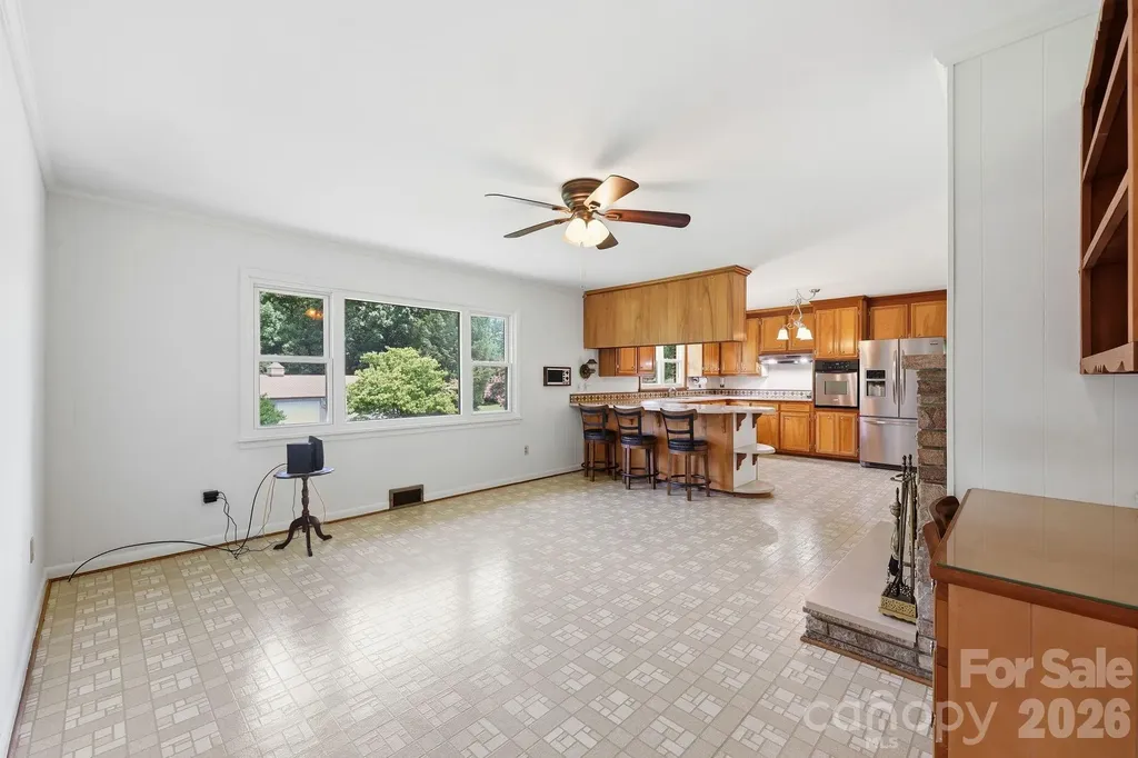811 E 22nd Street Kannapolis NC 28083