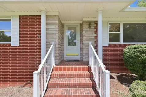 811 E 22nd Street Kannapolis NC 28083