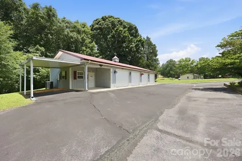 811 E 22nd Street Kannapolis NC 28083