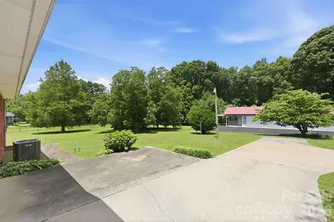 811 E 22nd Street Kannapolis NC 28083