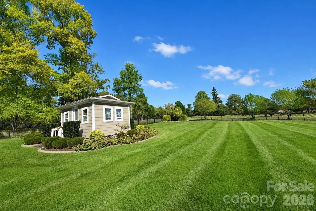 3768 Glenn Oaks Drive Maiden NC 28650