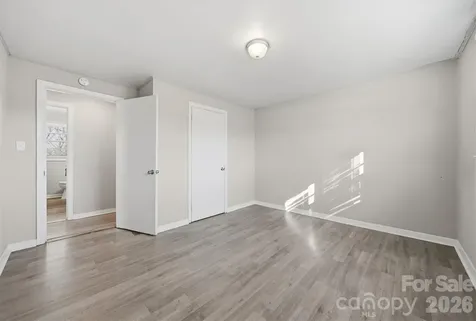 1512 N Deal Avenue Newton NC 28658