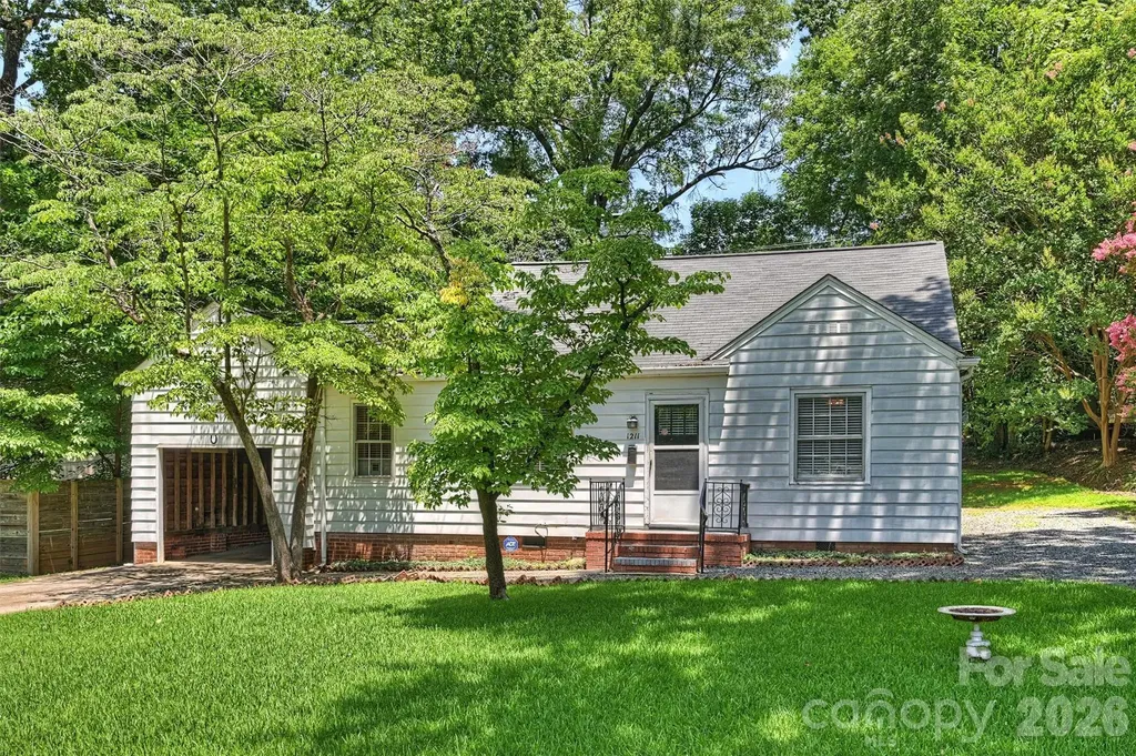 1211 Woodland Drive Charlotte NC 28205