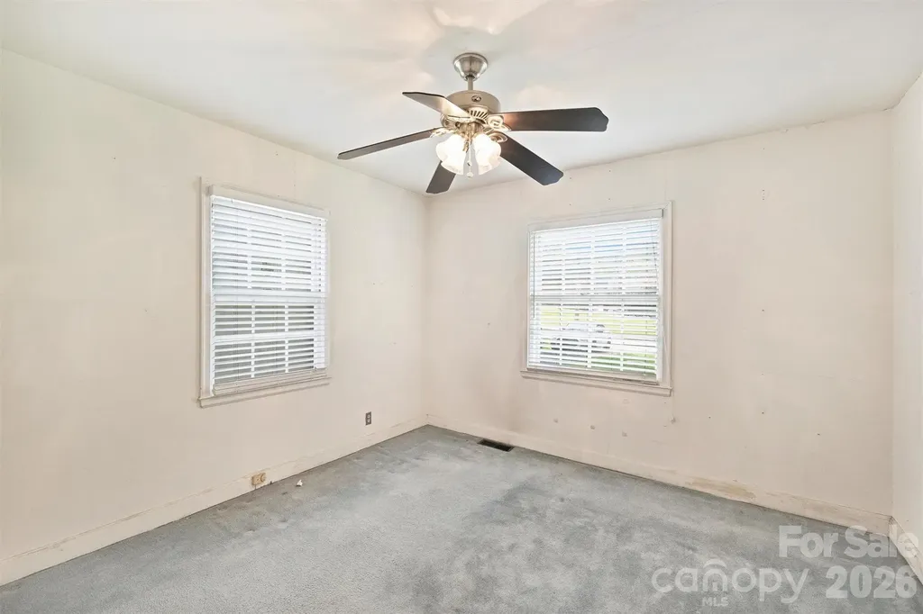 1211 Woodland Drive Charlotte NC 28205