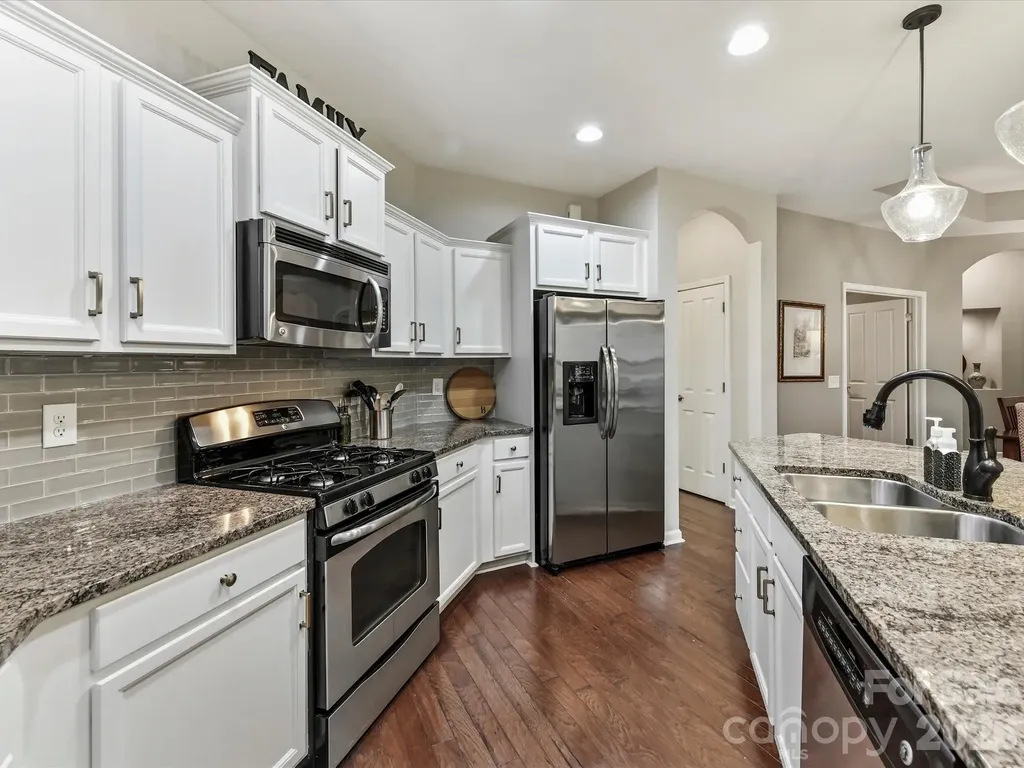 4415 Parkgate Drive Matthews NC 28105