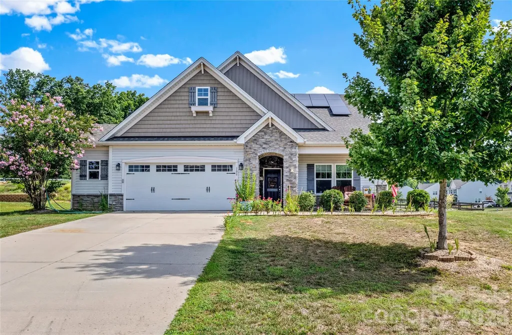 108 Sprucewood Court Advance NC 27006