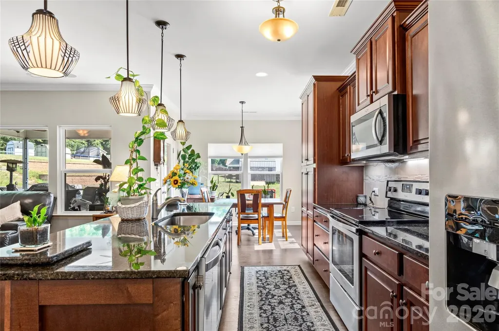 108 Sprucewood Court Advance NC 27006