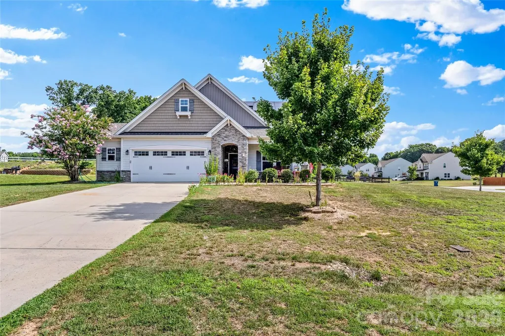 108 Sprucewood Court Advance NC 27006