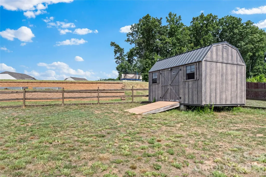 108 Sprucewood Court Advance NC 27006