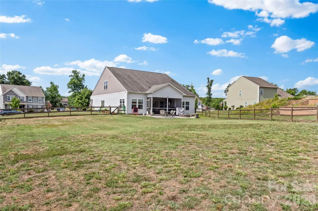 108 Sprucewood Court Advance NC 27006